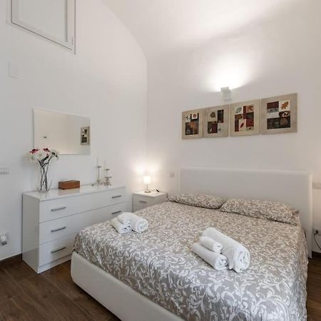 Central Loft Full Comfort Бари Экстерьер фото