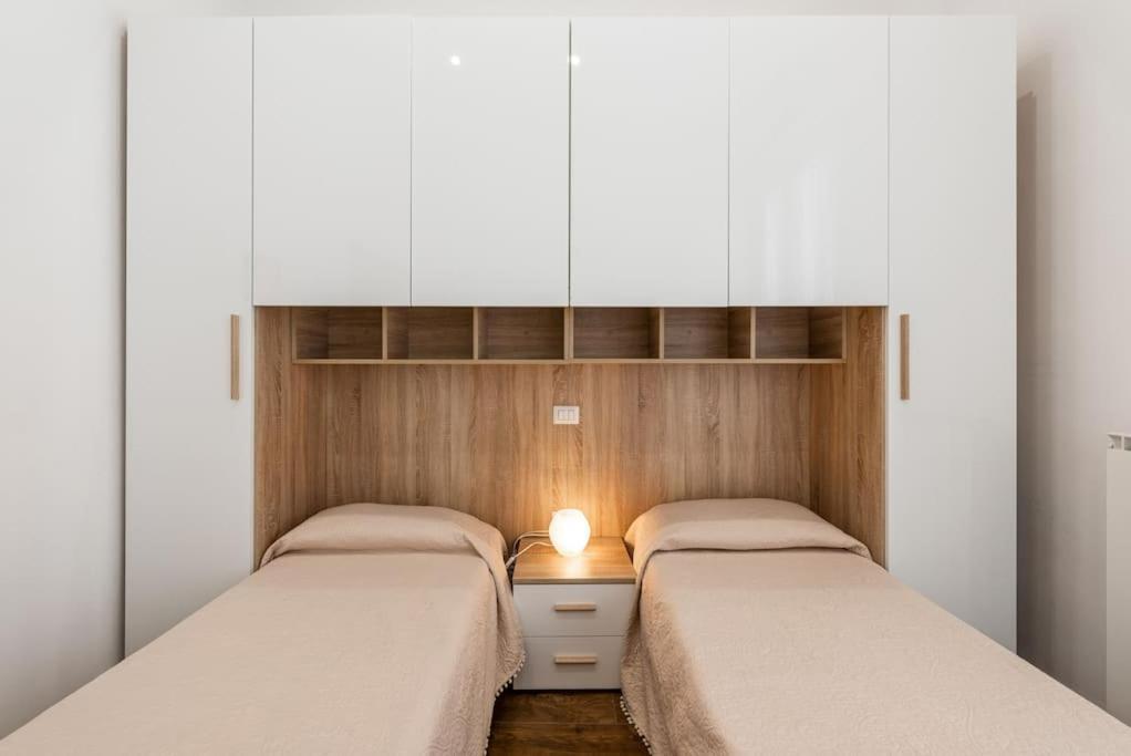 Central Loft Full Comfort Бари Экстерьер фото