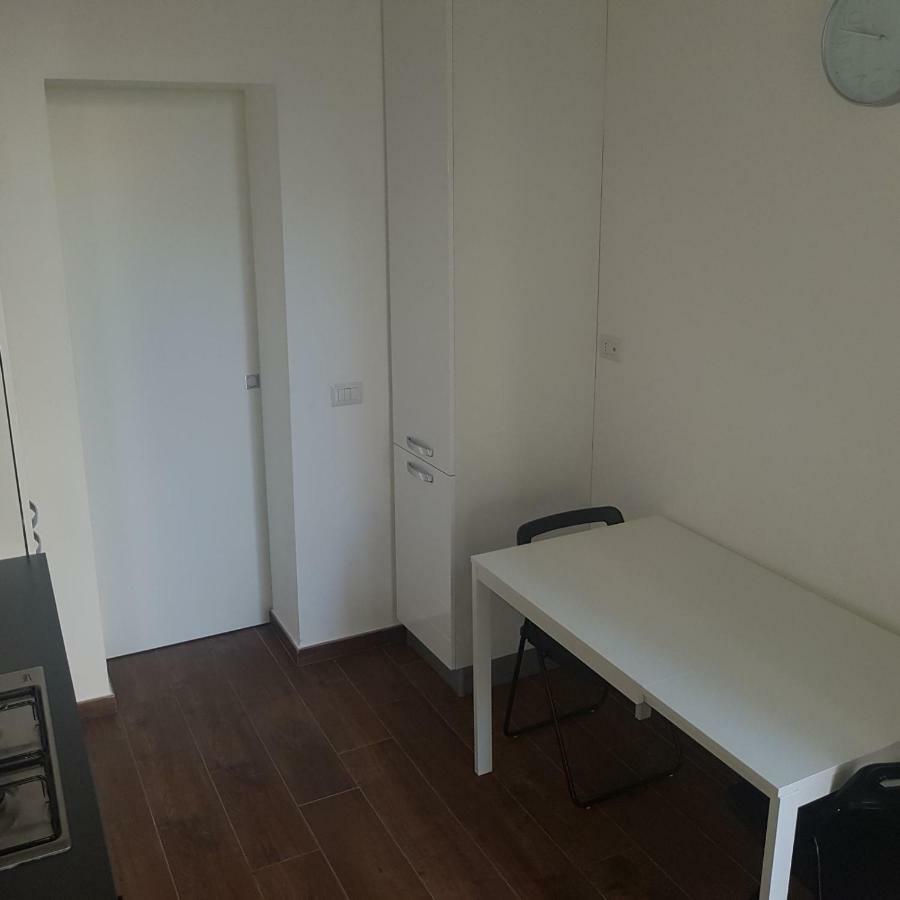 Central Loft Full Comfort Бари Экстерьер фото